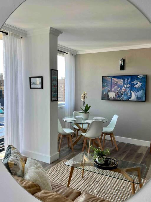 Modern, Trendy And Comfortable 2 Bedroom Apartment In Cape Town Exterior photo
